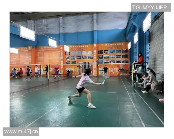 成都羽毛球队团队协作引发热议球员间配合与默契的争议探讨